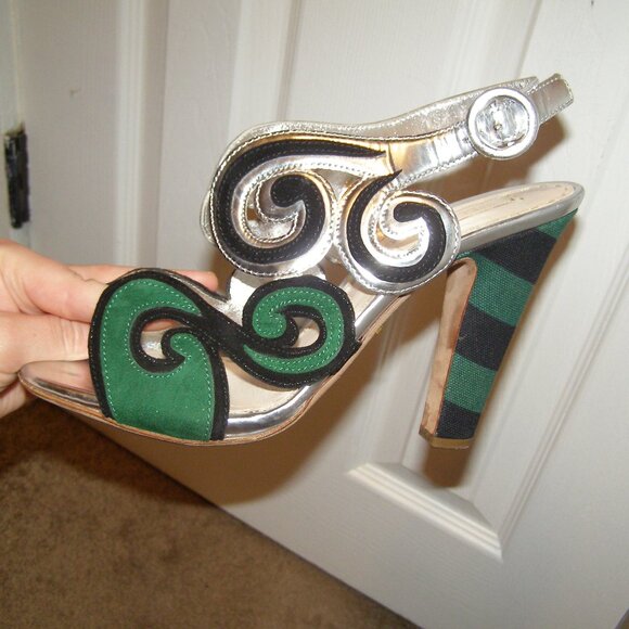 RARE size 40 PRADA Silver and Green shoes - Picture 10 of 13